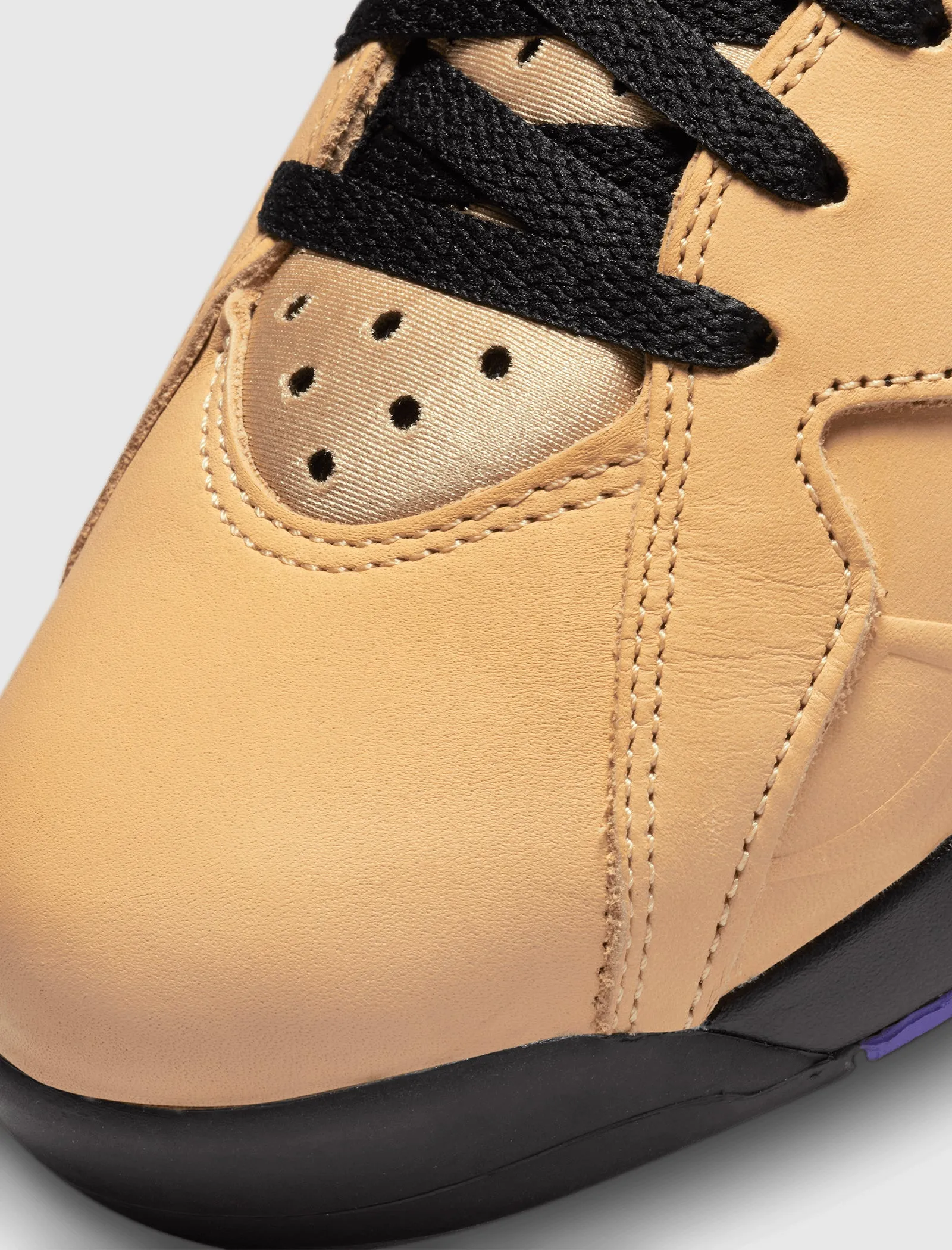 AIR JORDAN 7 RETRO SE "AFROBEATS"