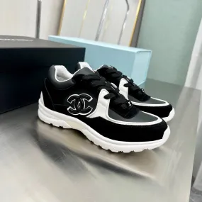 CC LOW TOP TRAINER BLACK WHITE SNEAKERS