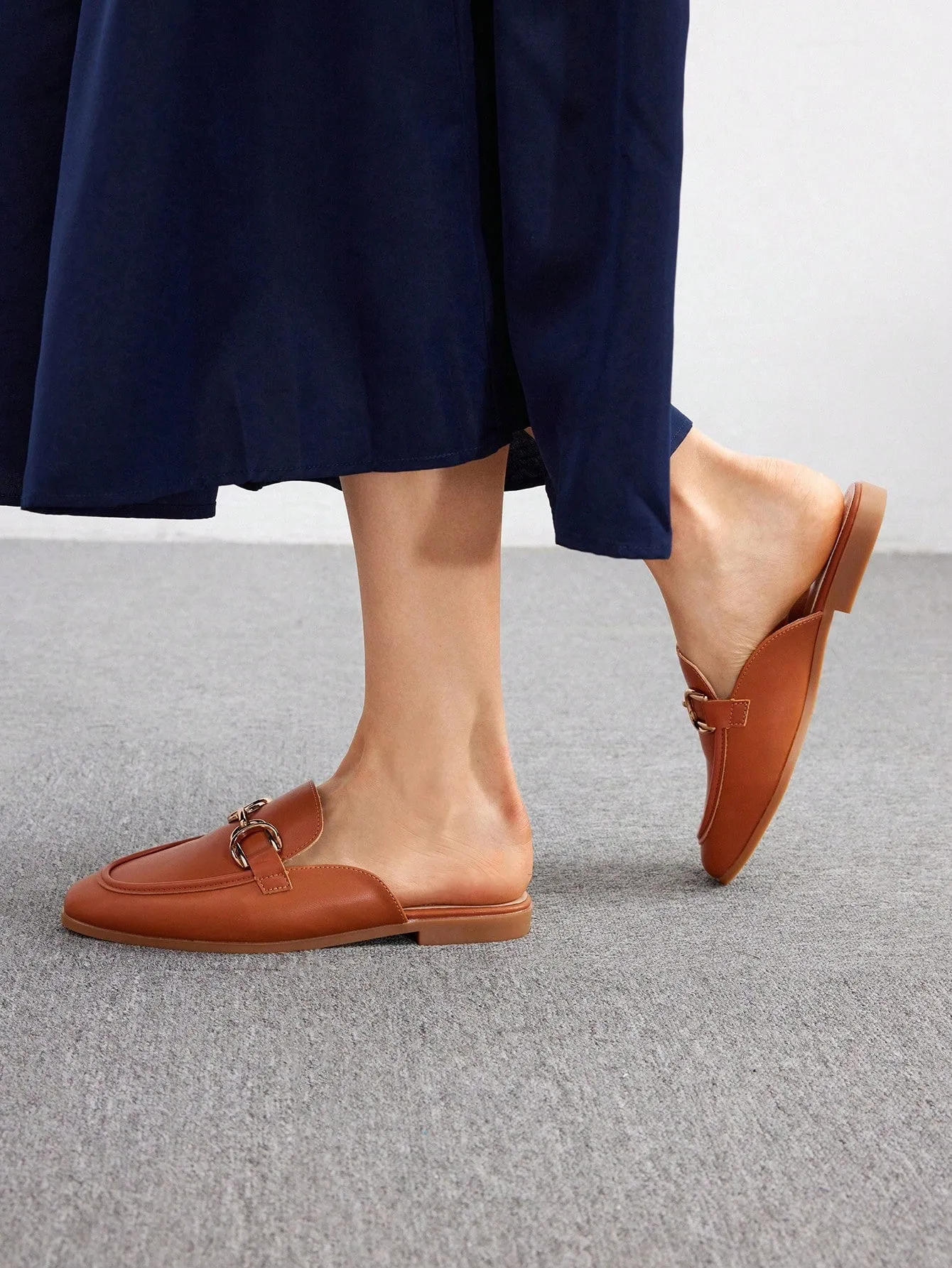 CUCCOO BIZCHIC Women's Brown Flat Mules, Suitable For Commuting