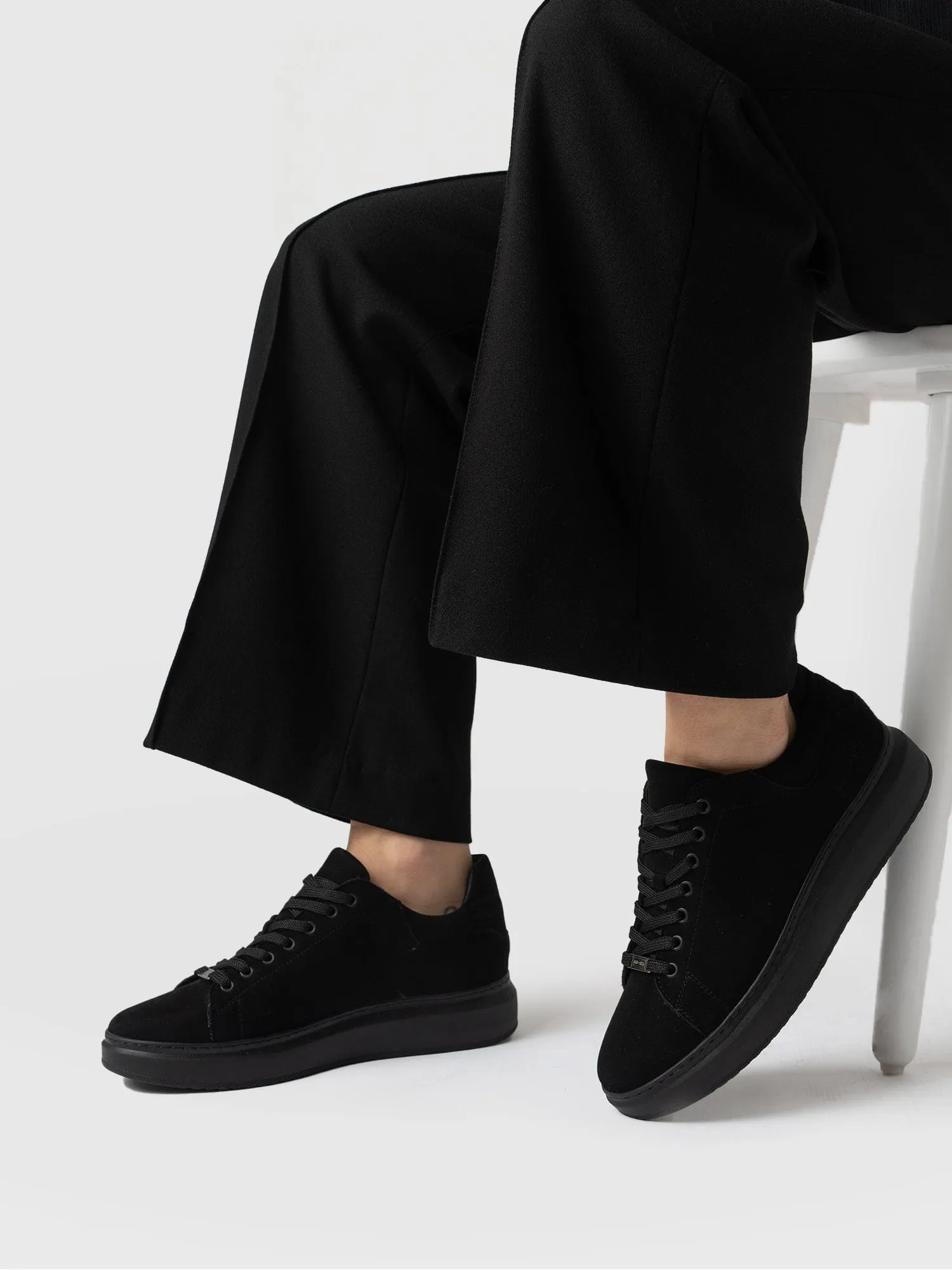 Hampstead Trainer - Black Suede